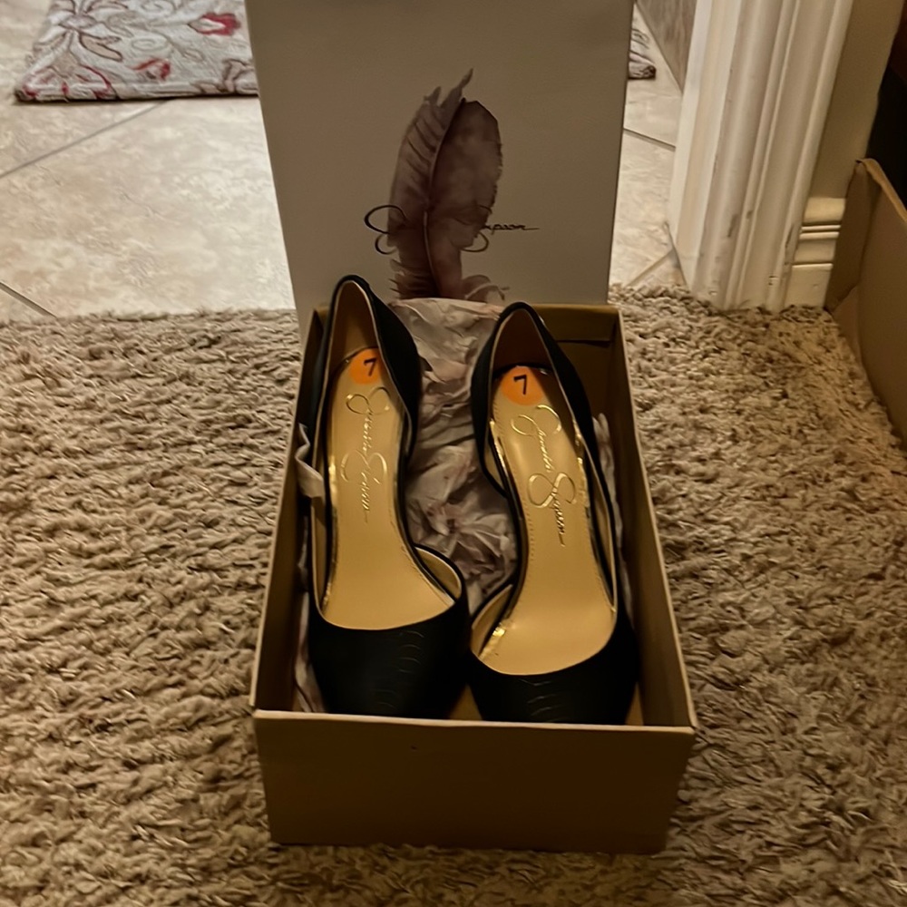 Never worn black Jessica Simpson heels